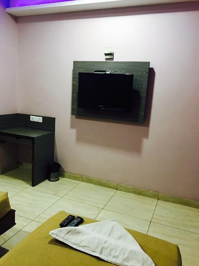 Iroomz Vaishali Residency بيلاري المظهر الخارجي الصورة